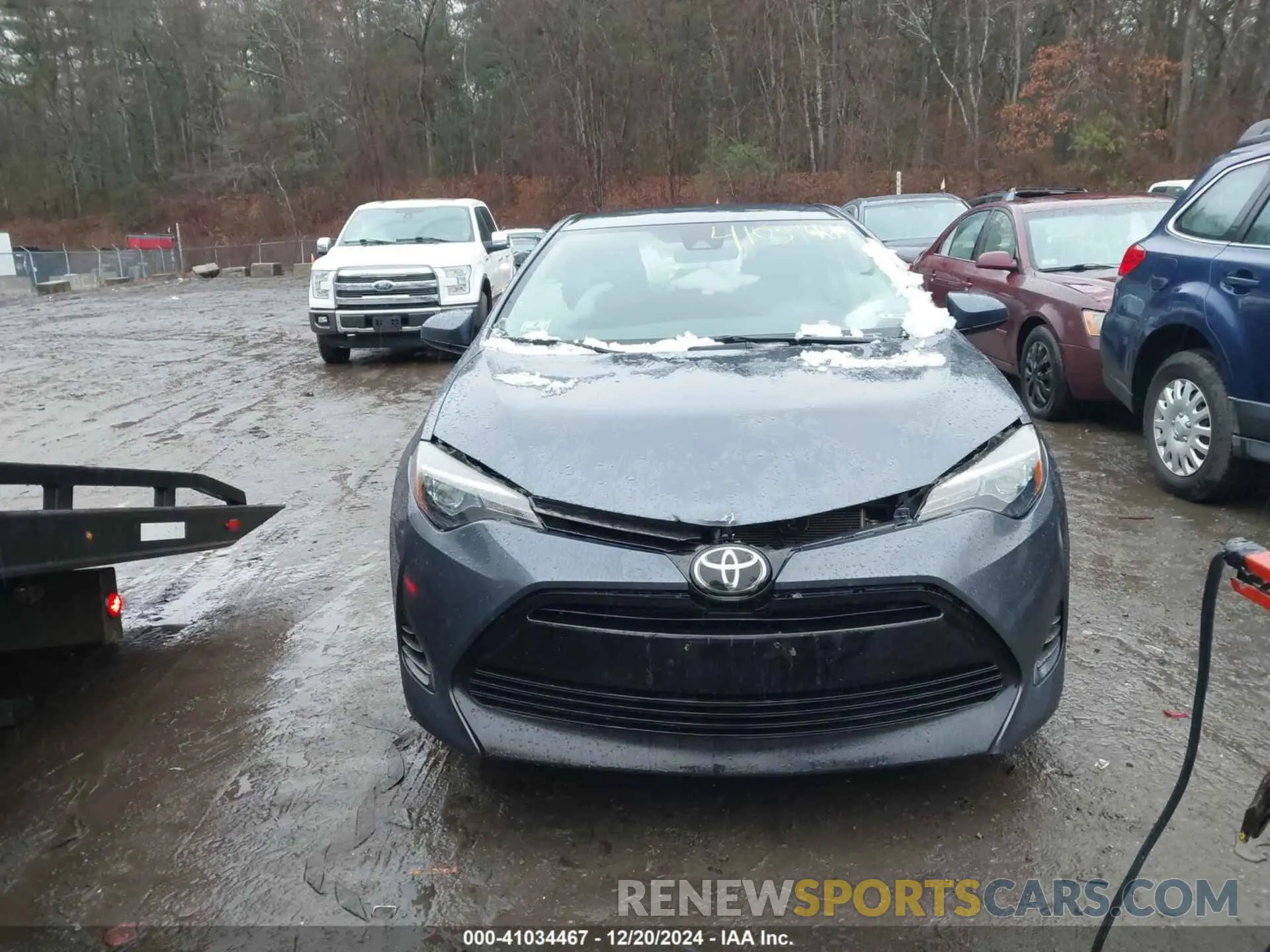 12 Photograph of a damaged car 2T1BURHE7KC239975 TOYOTA COROLLA 2019