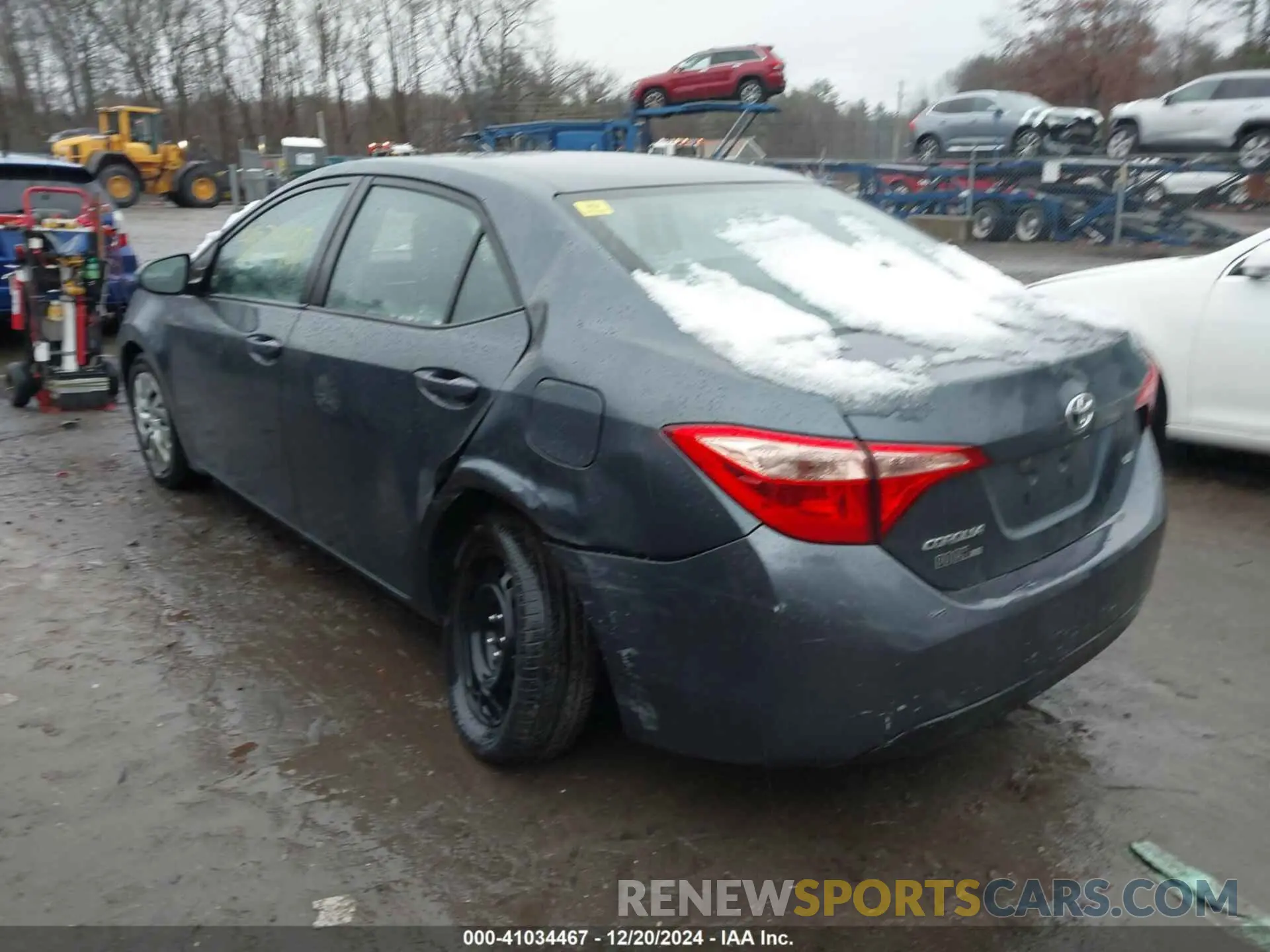 3 Photograph of a damaged car 2T1BURHE7KC239975 TOYOTA COROLLA 2019