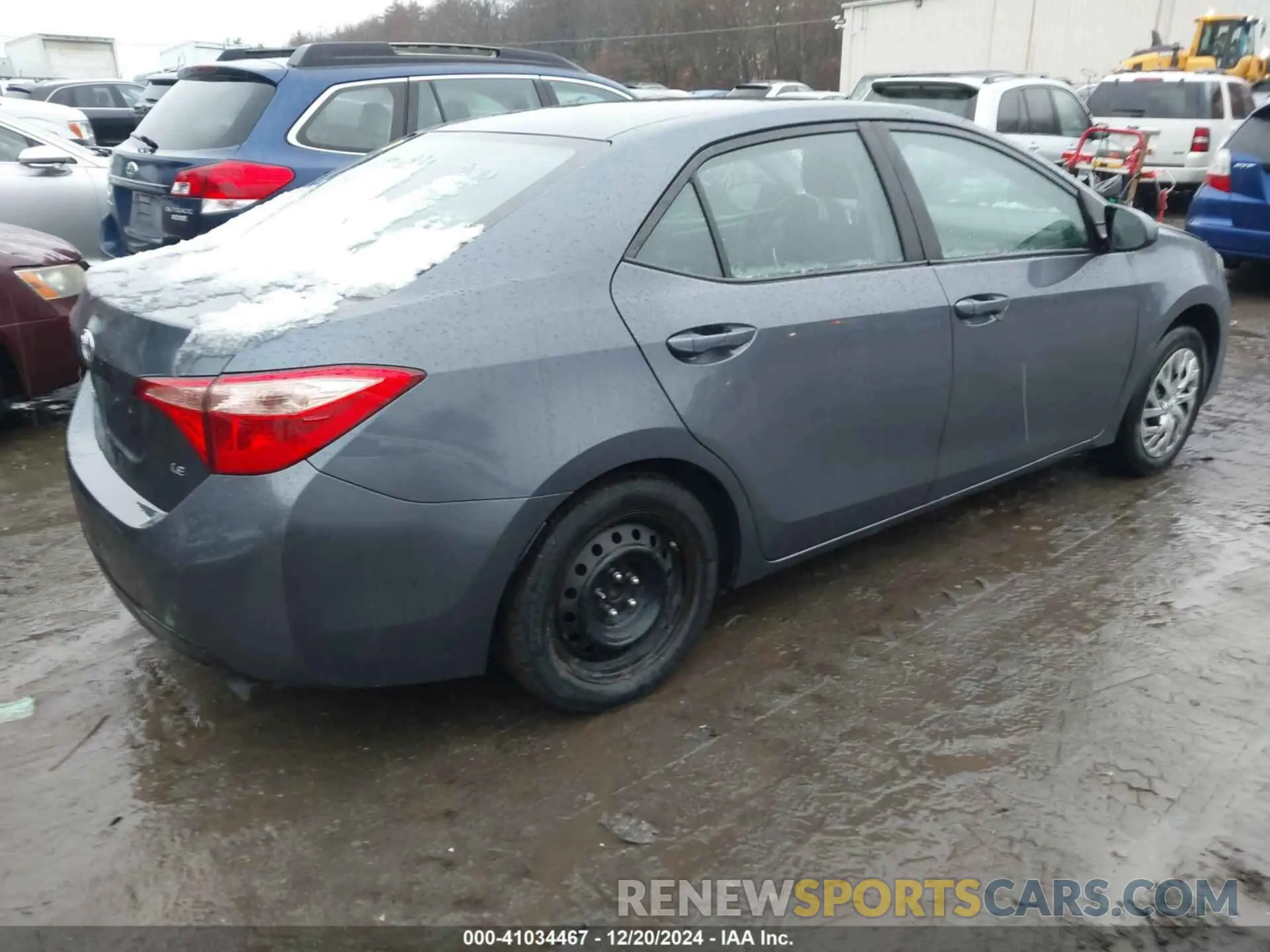 4 Photograph of a damaged car 2T1BURHE7KC239975 TOYOTA COROLLA 2019