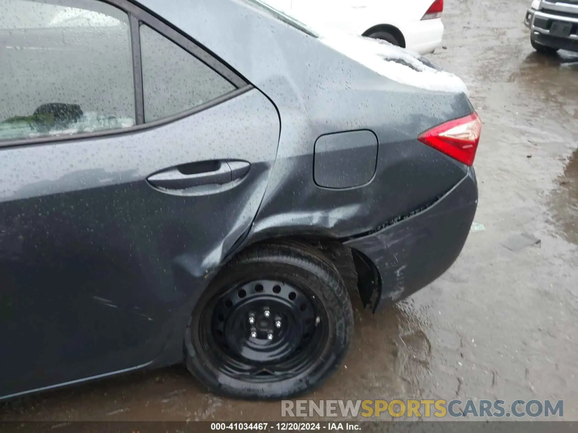 6 Photograph of a damaged car 2T1BURHE7KC239975 TOYOTA COROLLA 2019