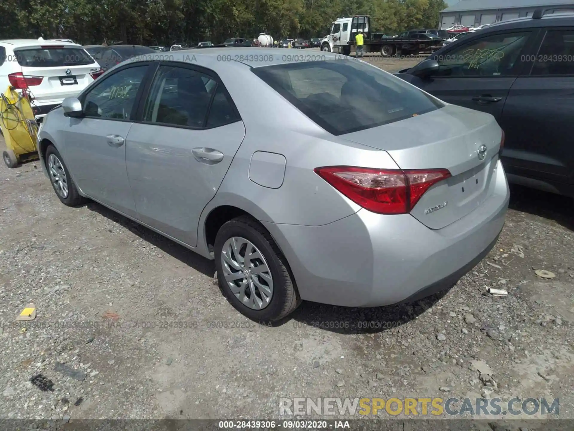 3 Photograph of a damaged car 2T1BURHE7KC240351 TOYOTA COROLLA 2019