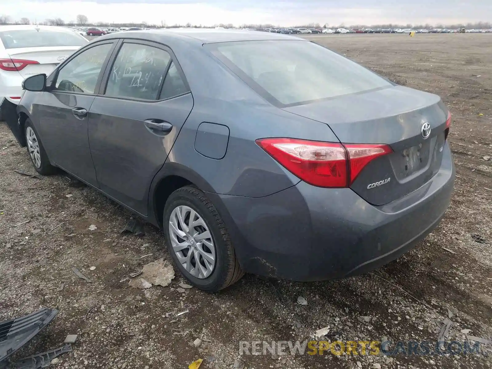 3 Photograph of a damaged car 2T1BURHE7KC241242 TOYOTA COROLLA 2019