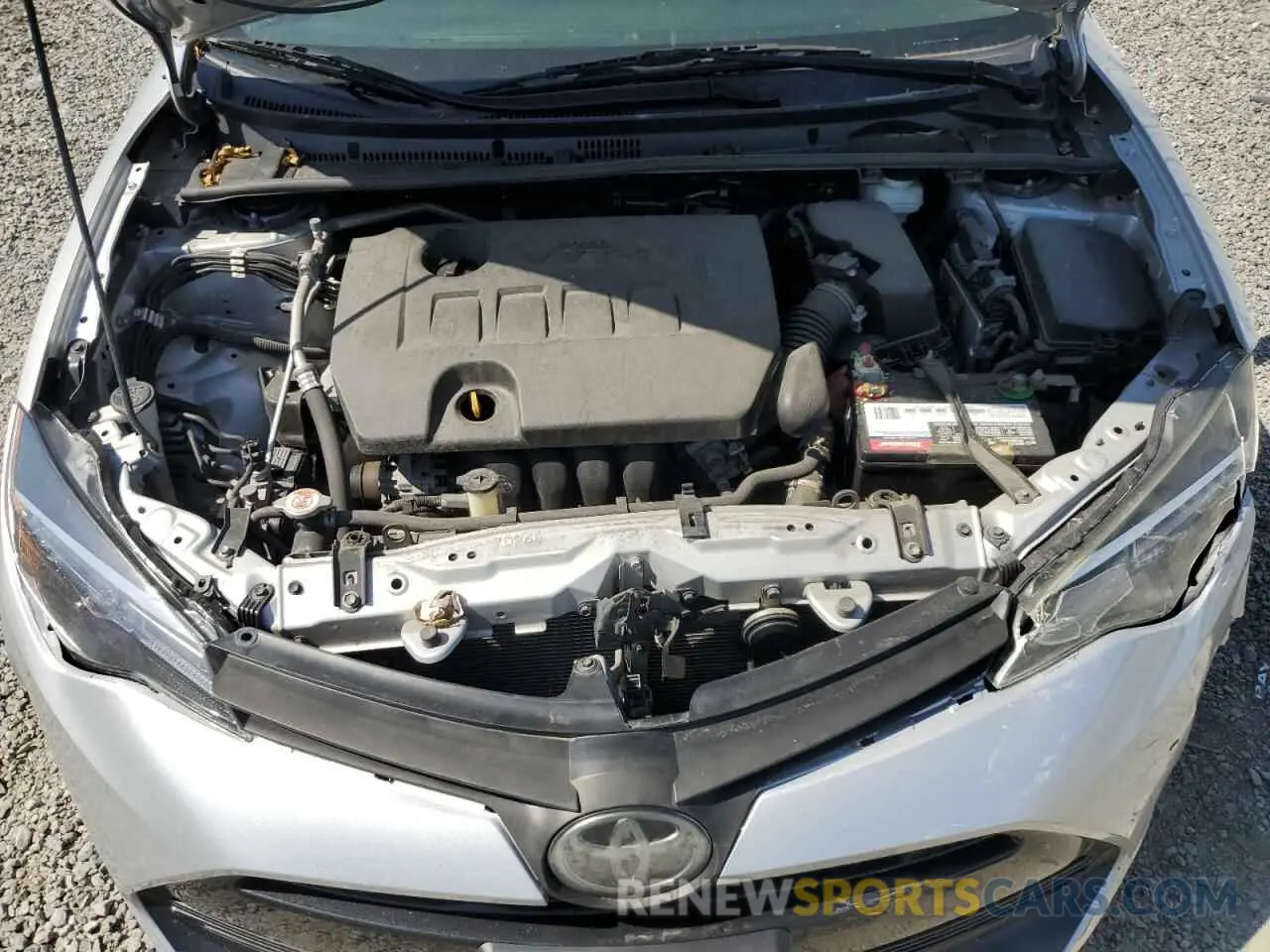 11 Photograph of a damaged car 2T1BURHE7KC242701 TOYOTA COROLLA 2019