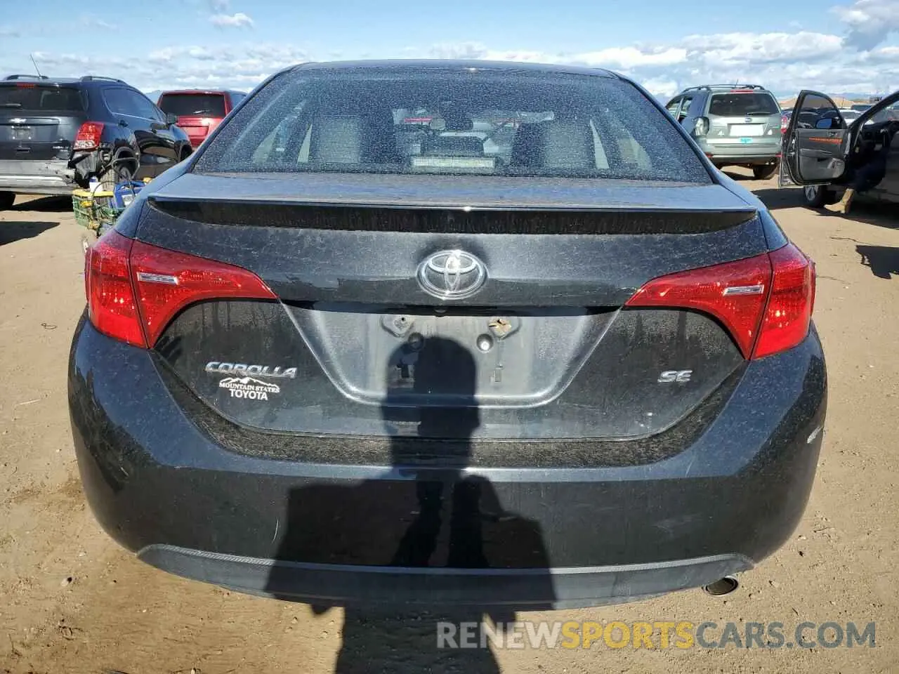 6 Photograph of a damaged car 2T1BURHE7KC244335 TOYOTA COROLLA 2019