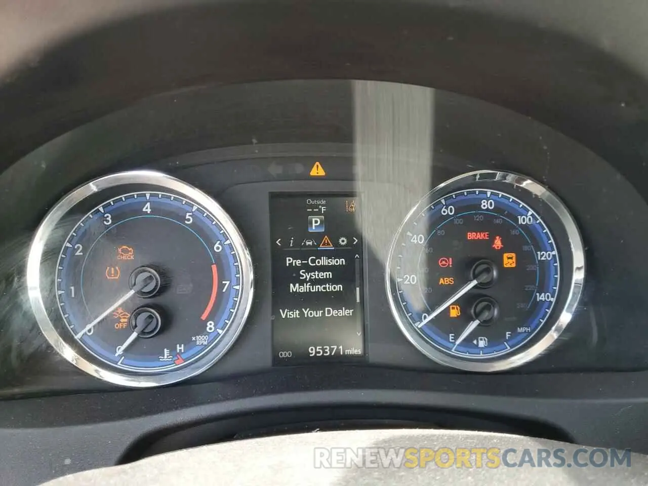 9 Photograph of a damaged car 2T1BURHE7KC244335 TOYOTA COROLLA 2019