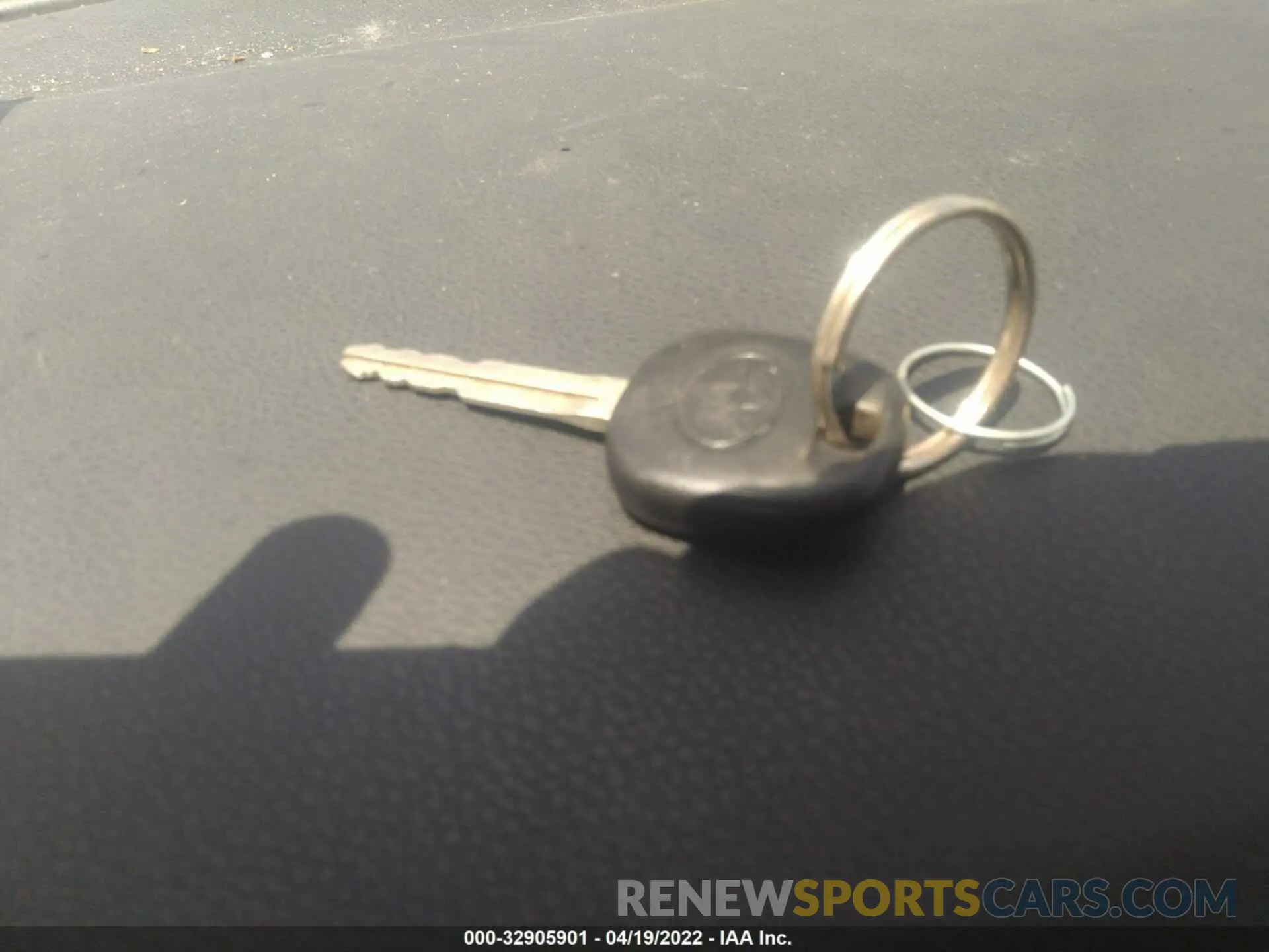 11 Photograph of a damaged car 2T1BURHE8KC125208 TOYOTA COROLLA 2019
