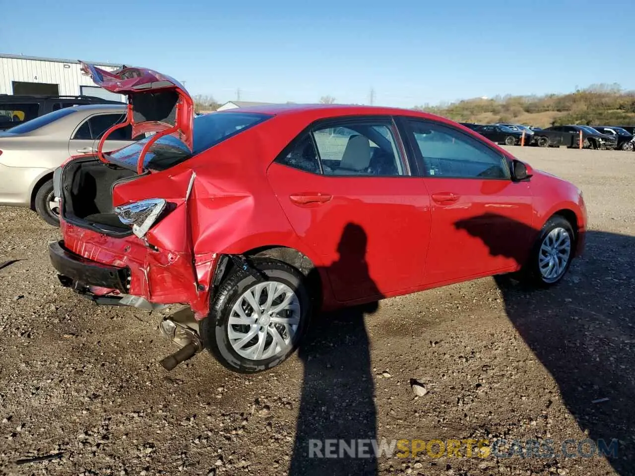 3 Photograph of a damaged car 2T1BURHE8KC125564 TOYOTA COROLLA 2019
