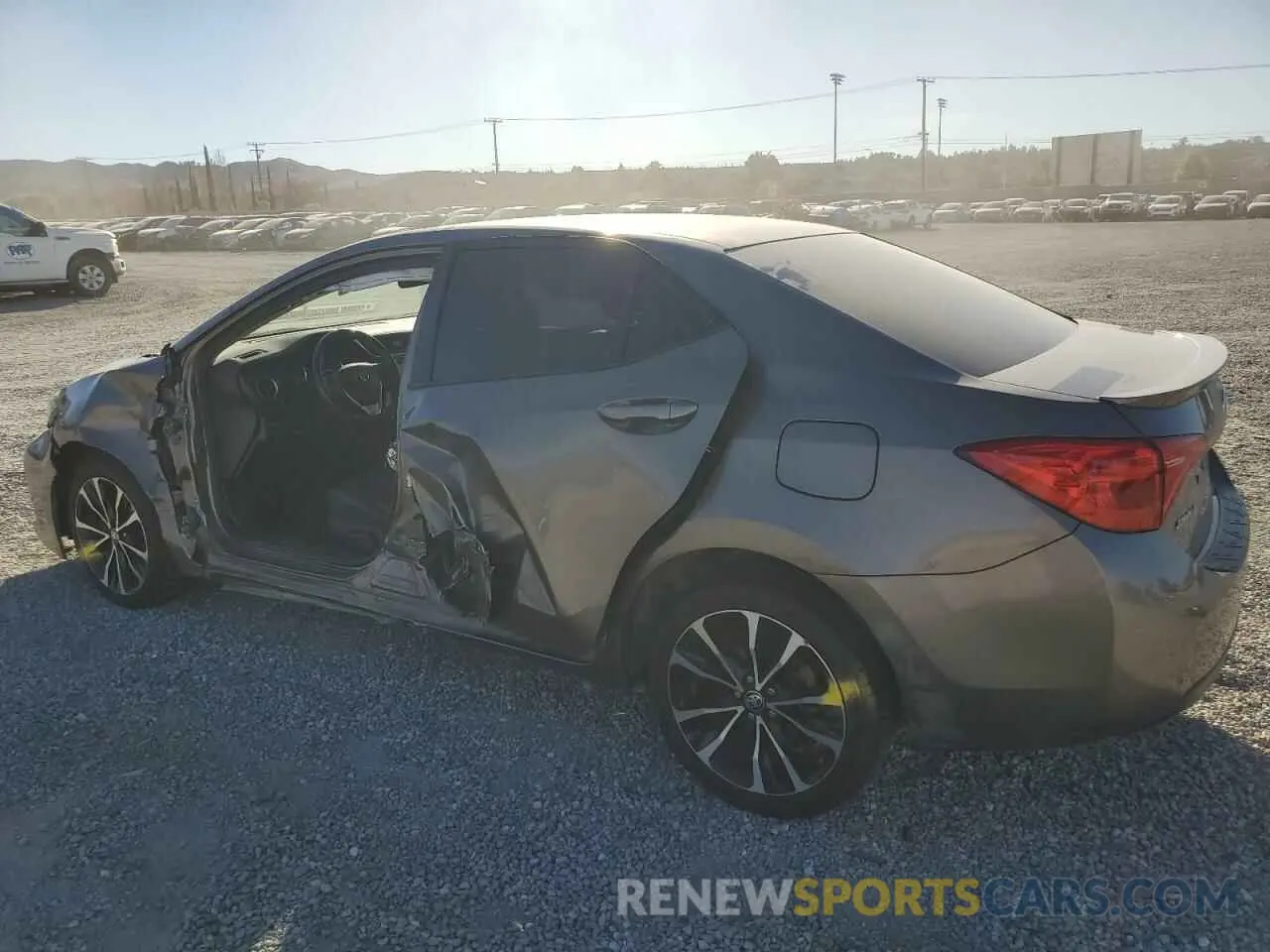 2 Photograph of a damaged car 2T1BURHE8KC129694 TOYOTA COROLLA 2019