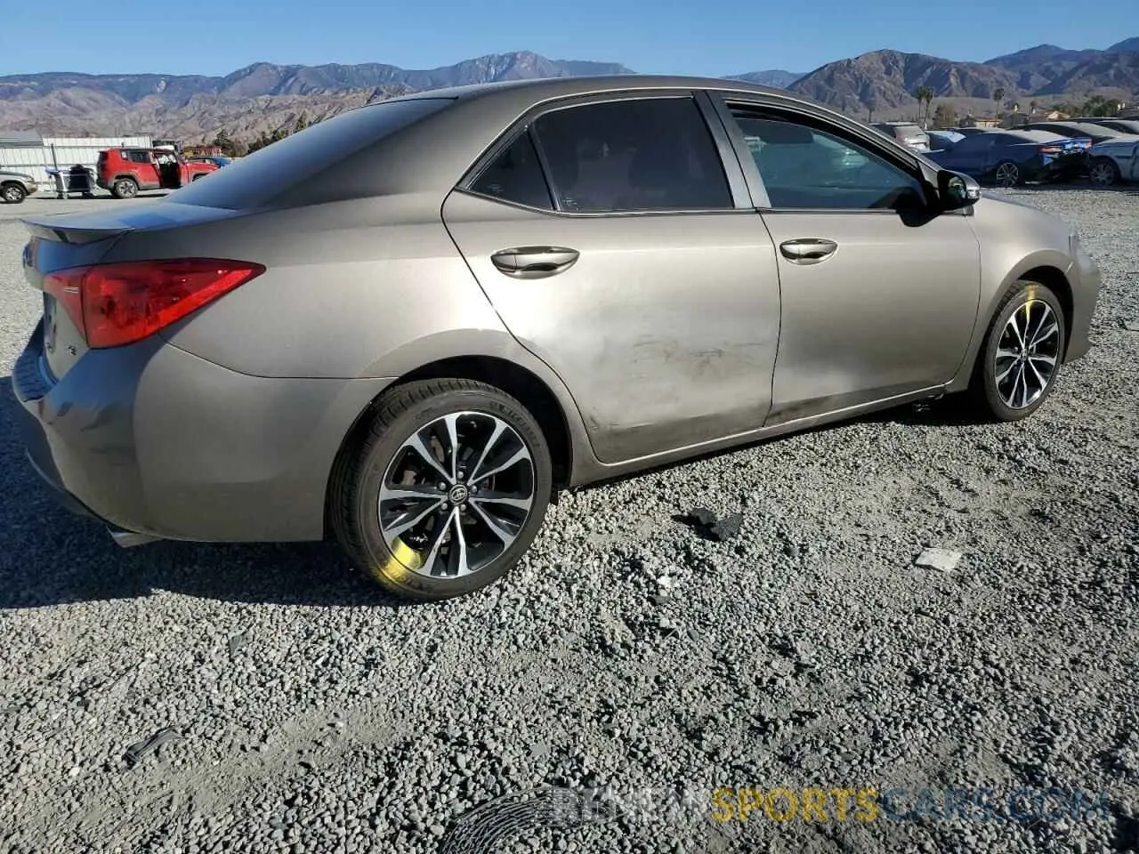 3 Photograph of a damaged car 2T1BURHE8KC129694 TOYOTA COROLLA 2019
