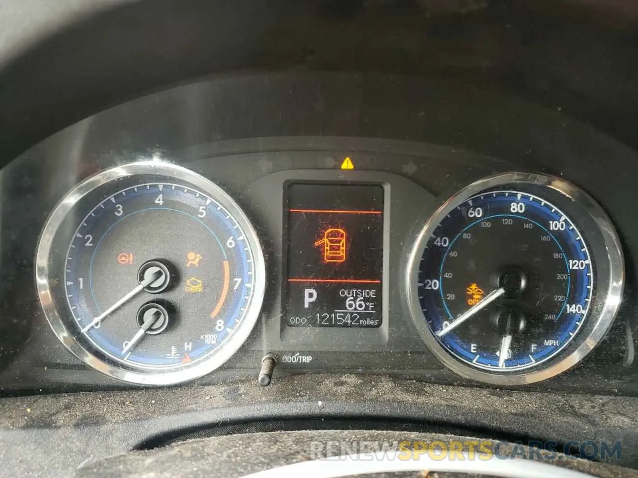 9 Photograph of a damaged car 2T1BURHE8KC143837 TOYOTA COROLLA 2019
