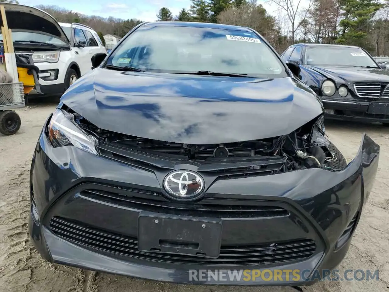 5 Photograph of a damaged car 2T1BURHE8KC145085 TOYOTA COROLLA 2019