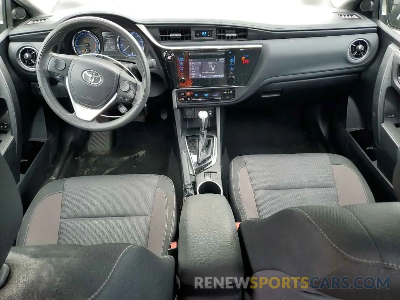 8 Photograph of a damaged car 2T1BURHE8KC145085 TOYOTA COROLLA 2019