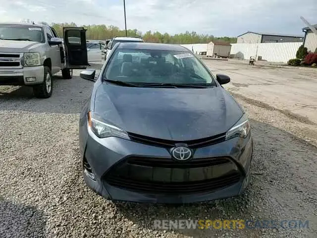 13 Photograph of a damaged car 2T1BURHE8KC145636 TOYOTA COROLLA 2019