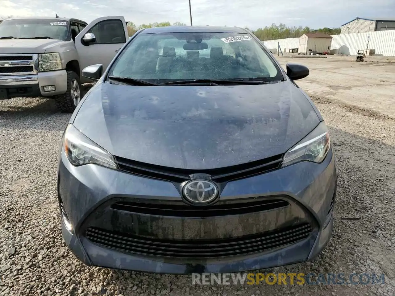 5 Photograph of a damaged car 2T1BURHE8KC145636 TOYOTA COROLLA 2019