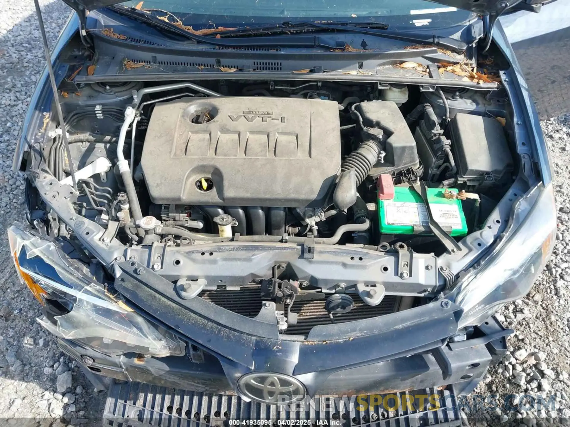10 Photograph of a damaged car 2T1BURHE8KC145684 TOYOTA COROLLA 2019
