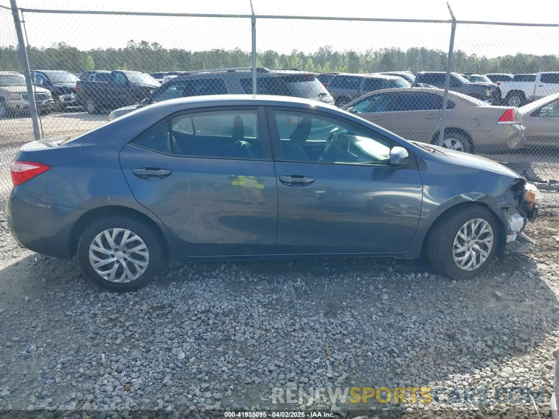 13 Photograph of a damaged car 2T1BURHE8KC145684 TOYOTA COROLLA 2019