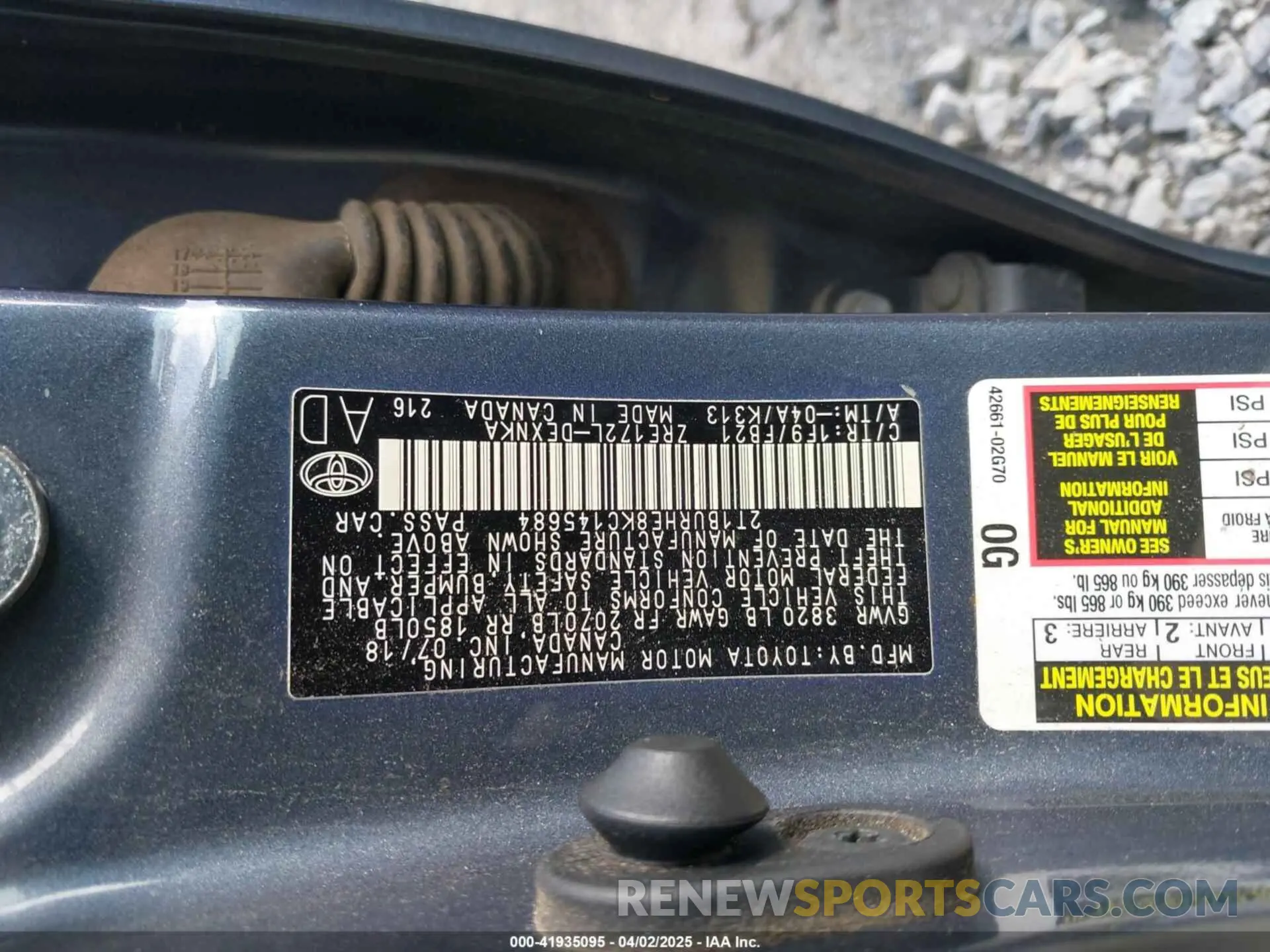 9 Photograph of a damaged car 2T1BURHE8KC145684 TOYOTA COROLLA 2019