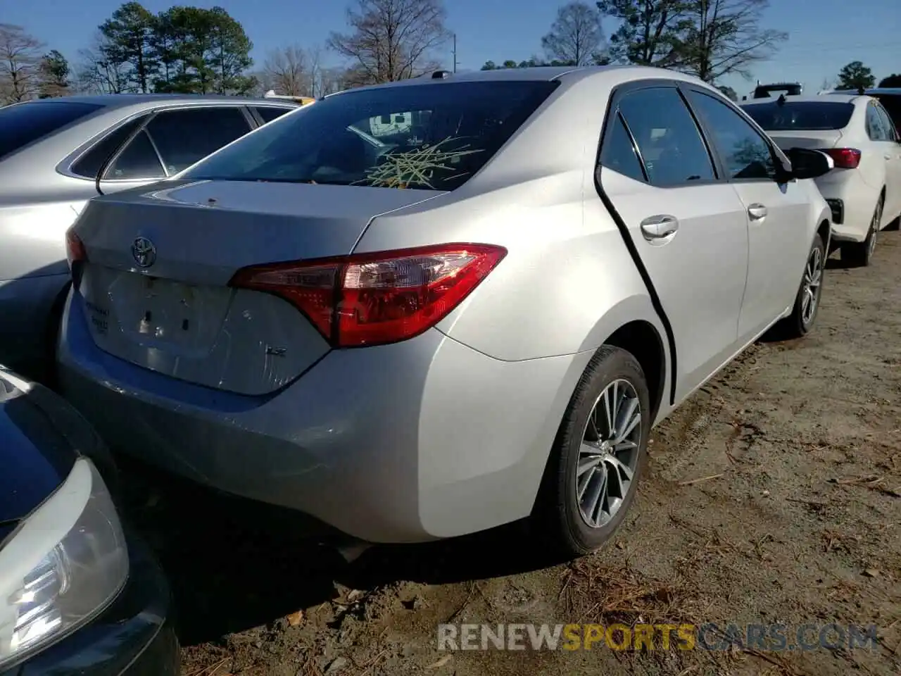 4 Photograph of a damaged car 2T1BURHE8KC146396 TOYOTA COROLLA 2019