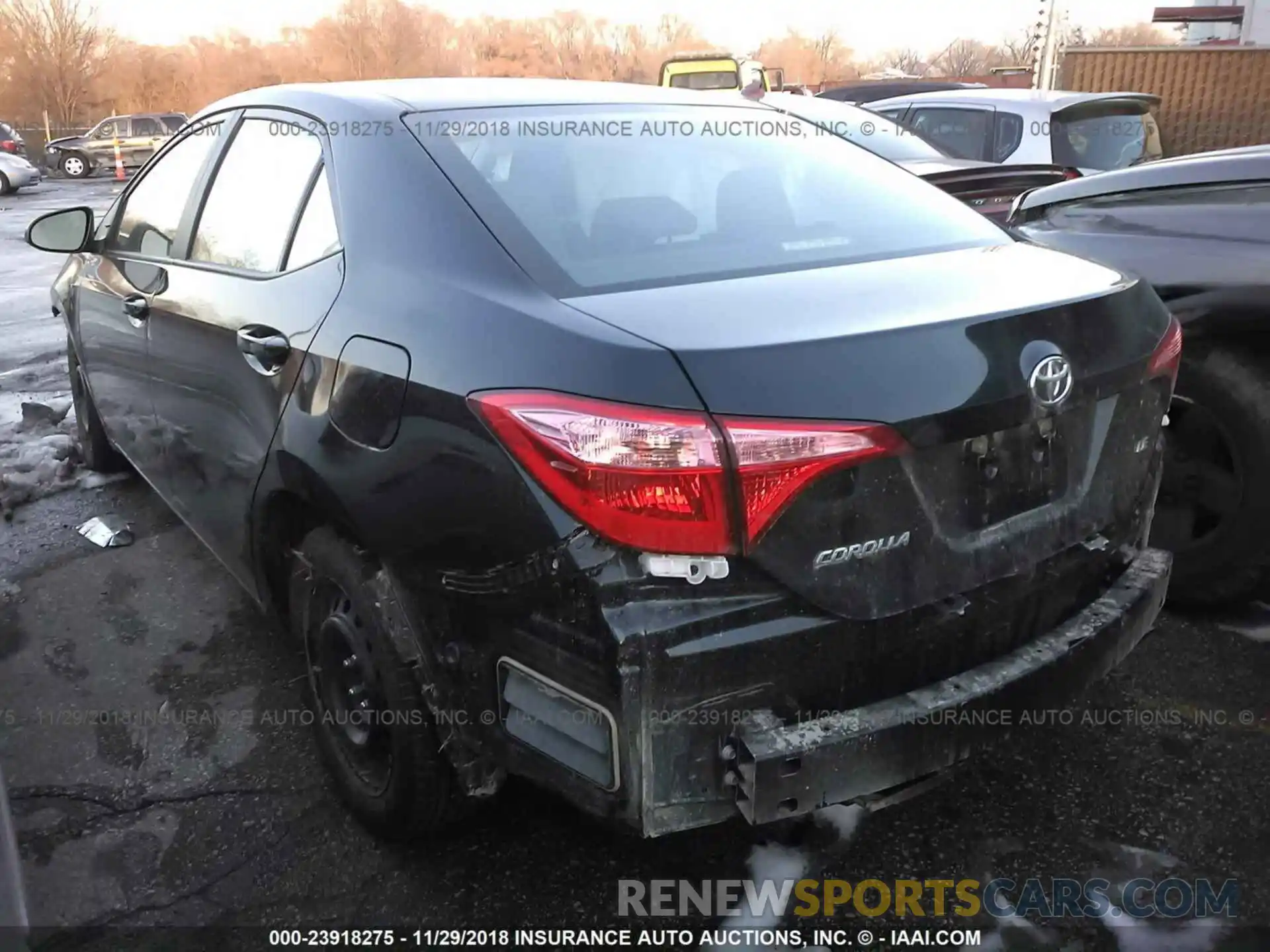 3 Photograph of a damaged car 2T1BURHE8KC148603 TOYOTA COROLLA 2019