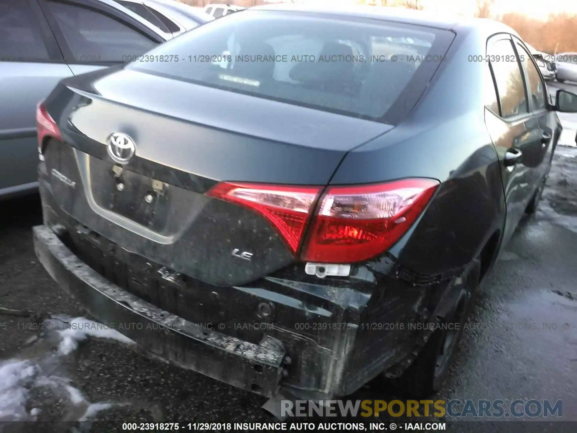 4 Photograph of a damaged car 2T1BURHE8KC148603 TOYOTA COROLLA 2019