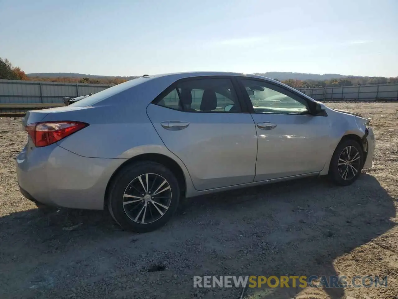 3 Photograph of a damaged car 2T1BURHE8KC149041 TOYOTA COROLLA 2019