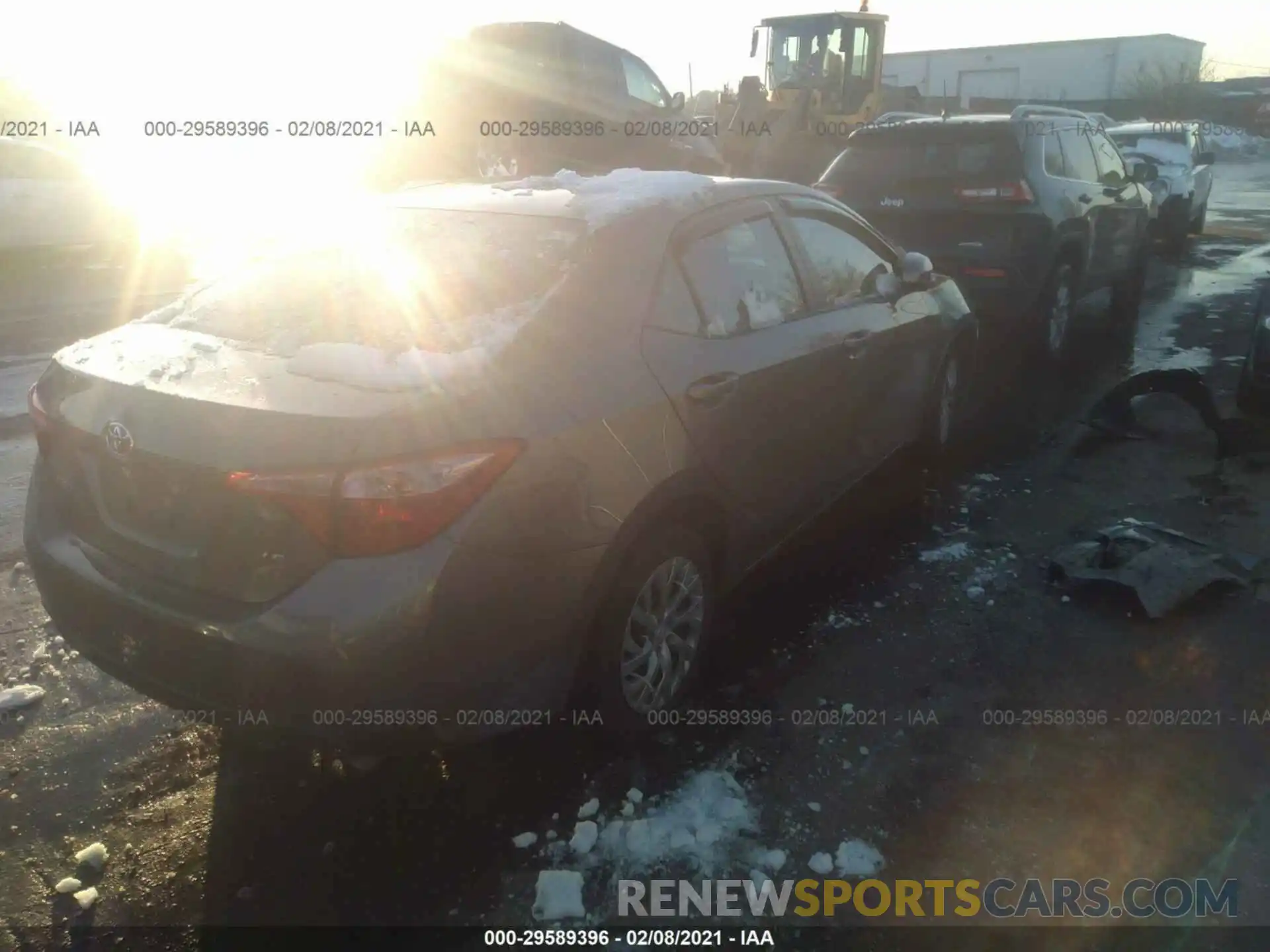 4 Photograph of a damaged car 2T1BURHE8KC150688 TOYOTA COROLLA 2019