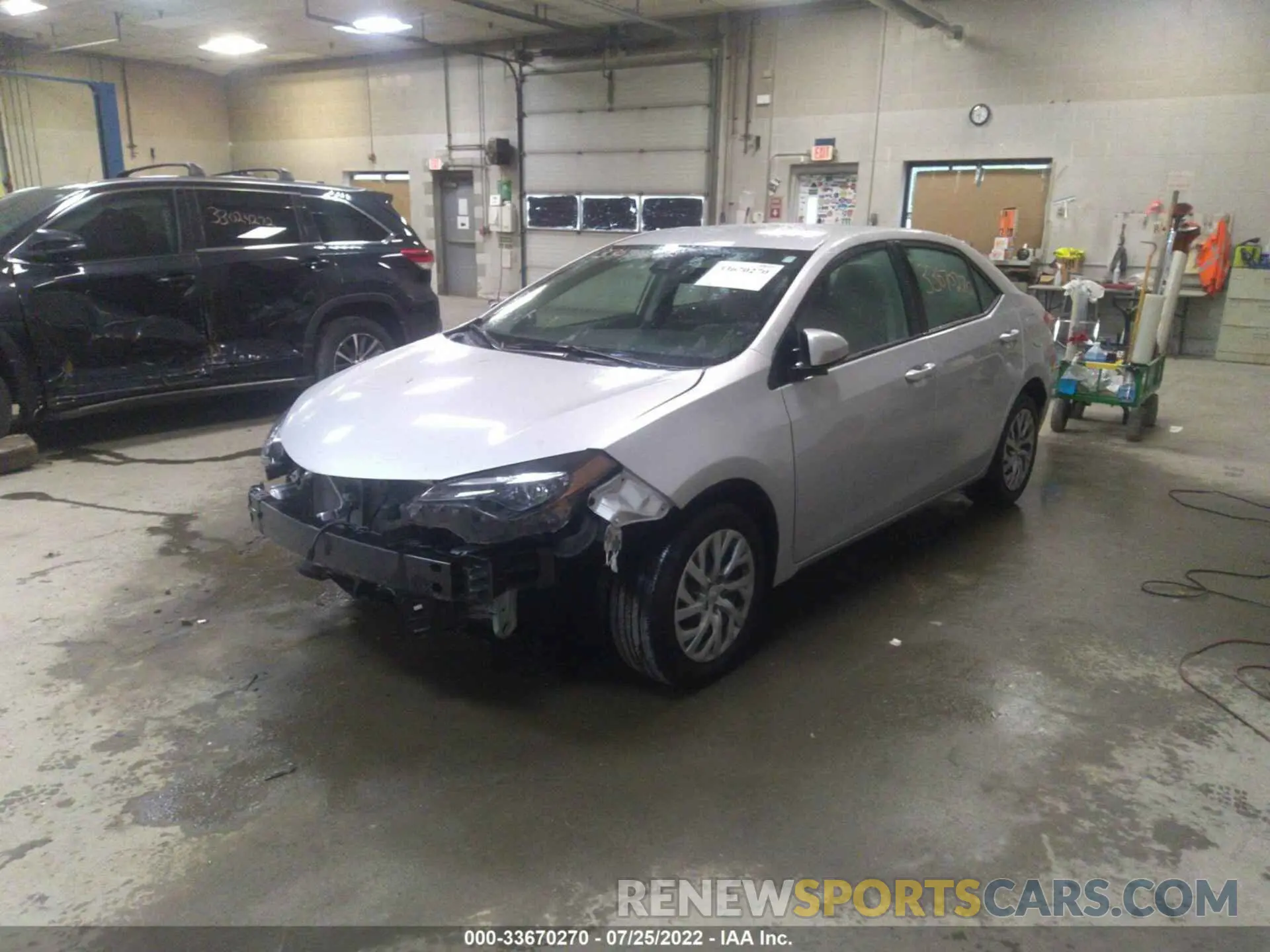 2 Photograph of a damaged car 2T1BURHE8KC153266 TOYOTA COROLLA 2019