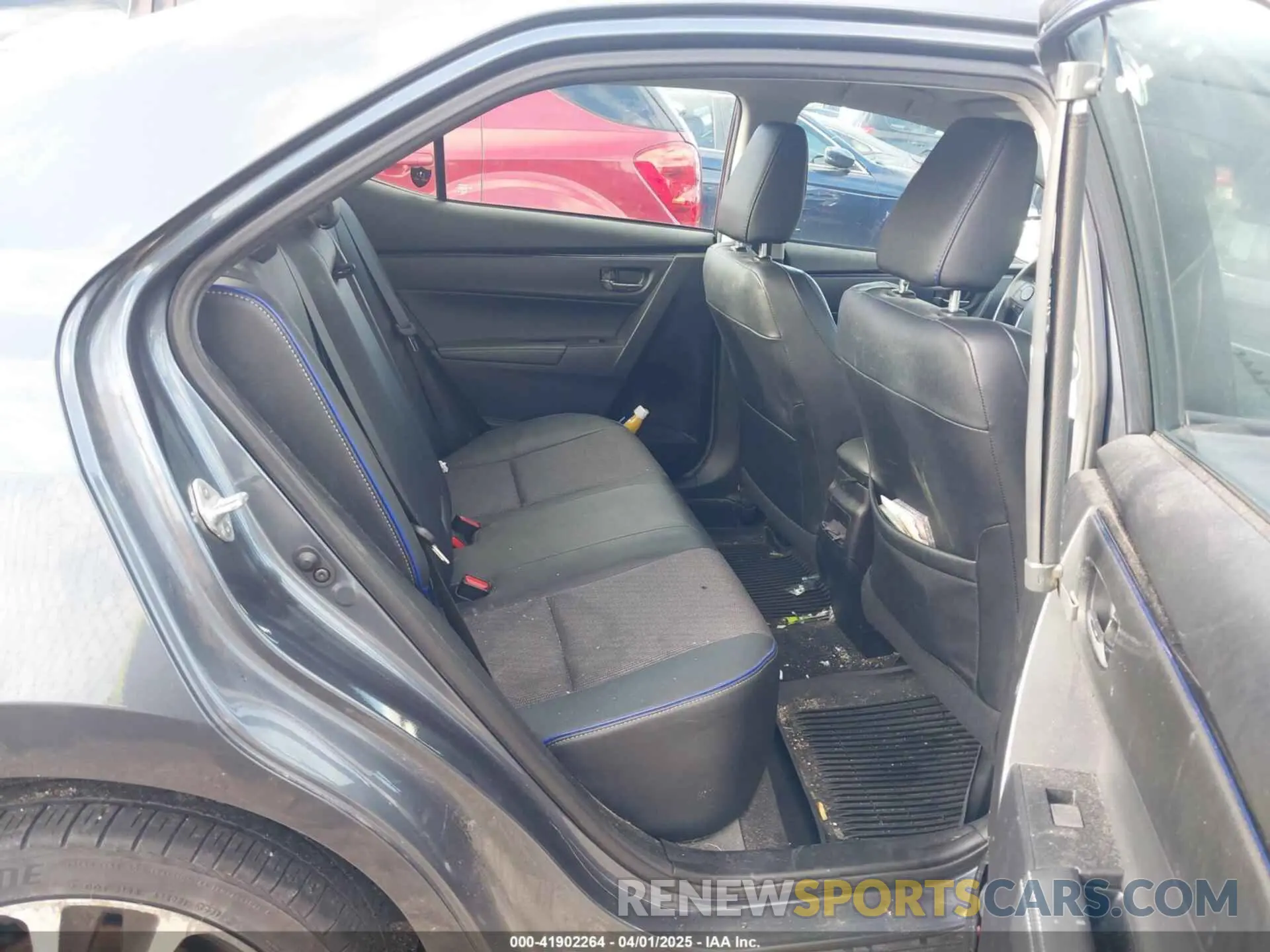 8 Photograph of a damaged car 2T1BURHE8KC155695 TOYOTA COROLLA 2019