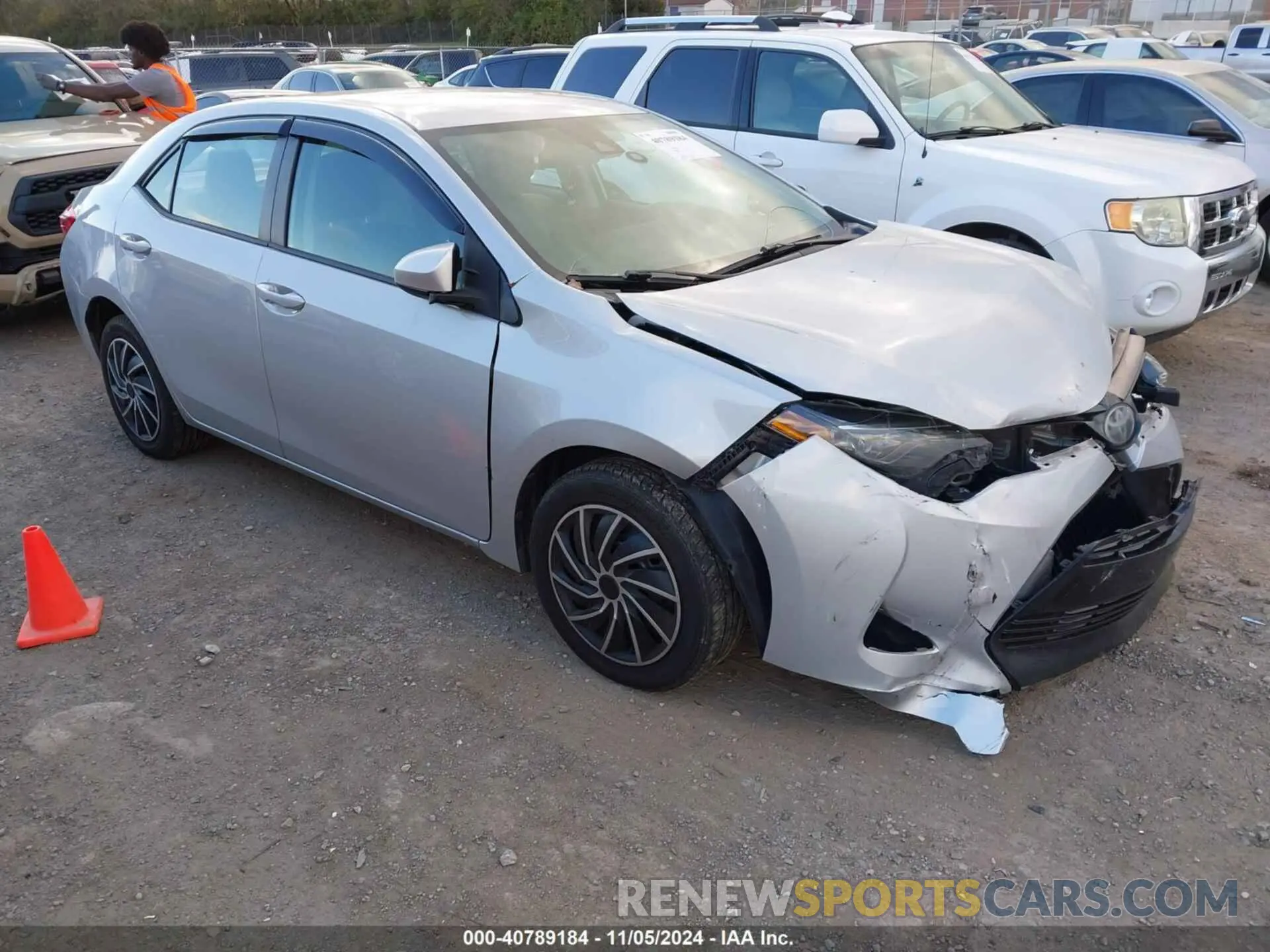 1 Photograph of a damaged car 2T1BURHE8KC157818 TOYOTA COROLLA 2019
