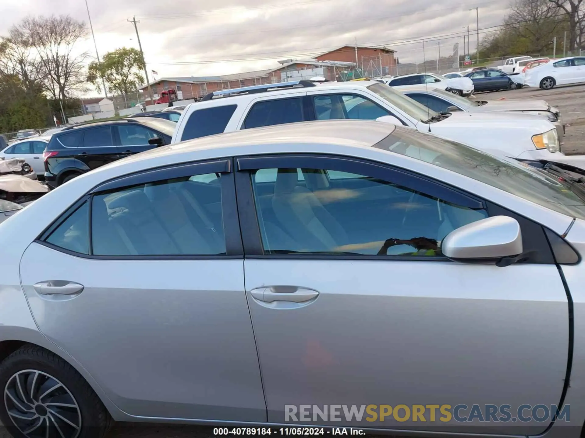 12 Photograph of a damaged car 2T1BURHE8KC157818 TOYOTA COROLLA 2019
