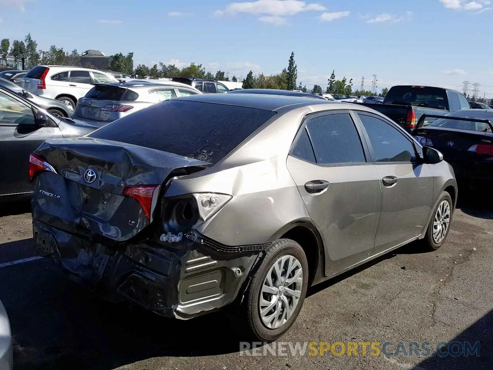 4 Photograph of a damaged car 2T1BURHE8KC158676 TOYOTA COROLLA 2019