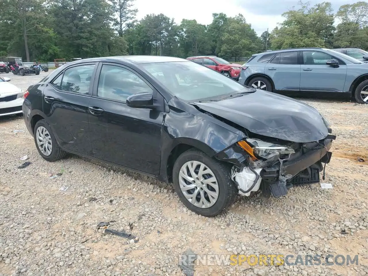 4 Photograph of a damaged car 2T1BURHE8KC166261 TOYOTA COROLLA 2019