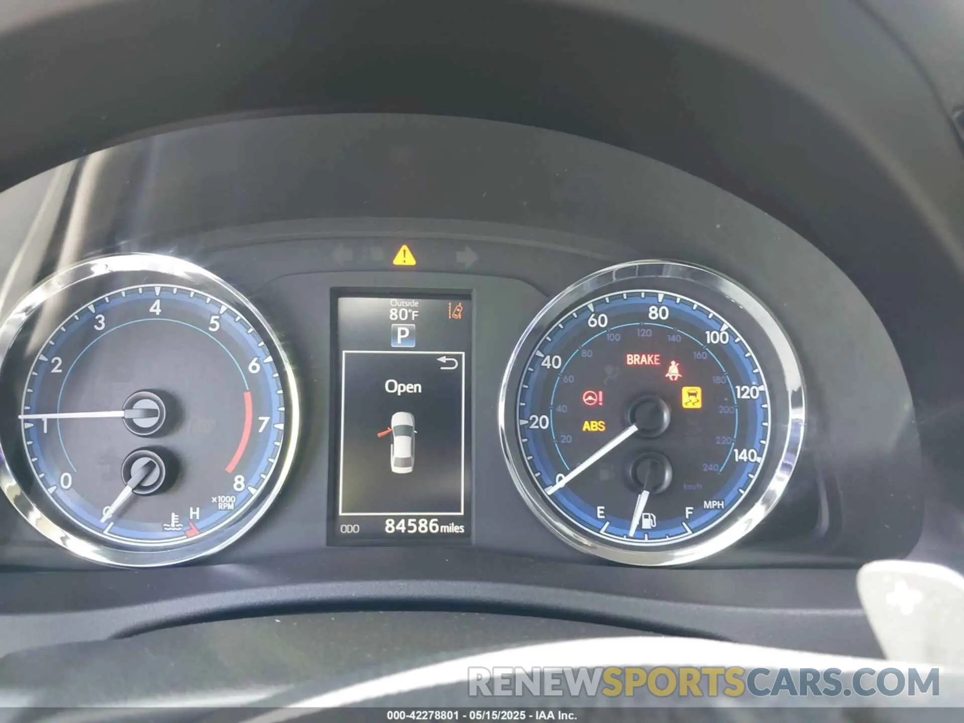 7 Photograph of a damaged car 2T1BURHE8KC166924 TOYOTA COROLLA 2019