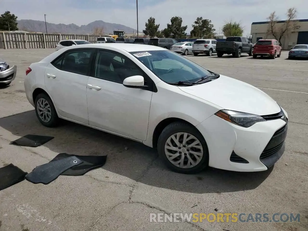 4 Photograph of a damaged car 2T1BURHE8KC173646 TOYOTA COROLLA 2019