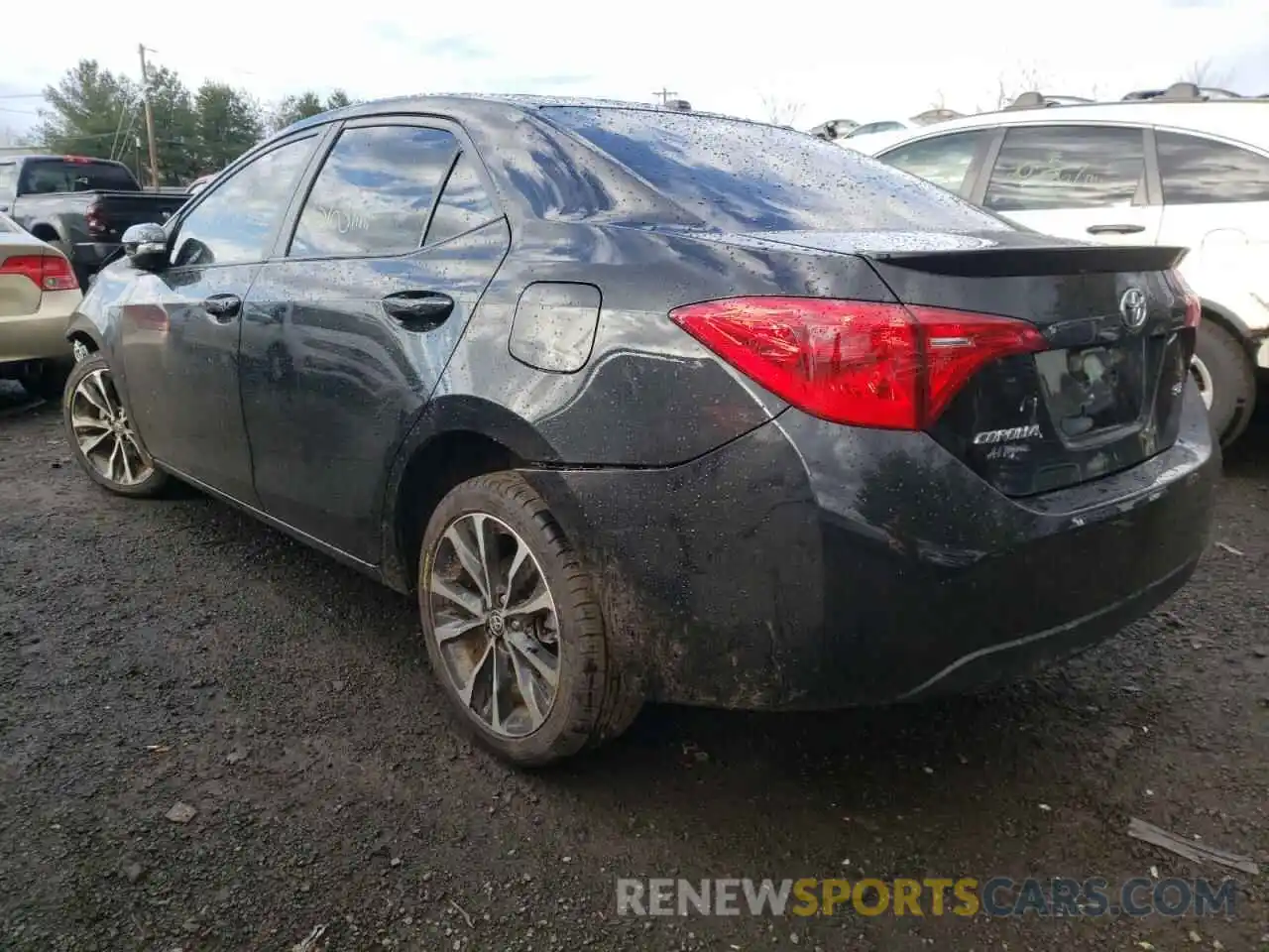 3 Photograph of a damaged car 2T1BURHE8KC180368 TOYOTA COROLLA 2019