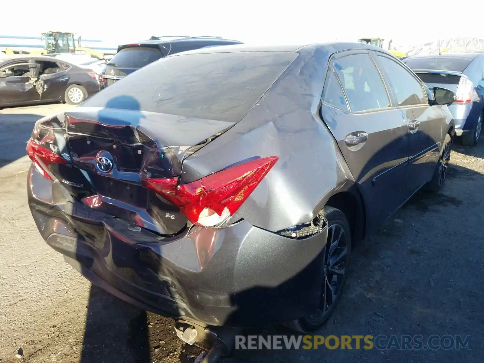 4 Photograph of a damaged car 2T1BURHE8KC187269 TOYOTA COROLLA 2019