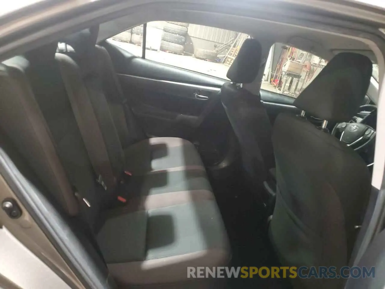11 Photograph of a damaged car 2T1BURHE8KC198885 TOYOTA COROLLA 2019