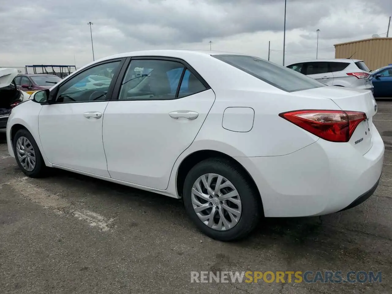 2 Photograph of a damaged car 2T1BURHE8KC202238 TOYOTA COROLLA 2019