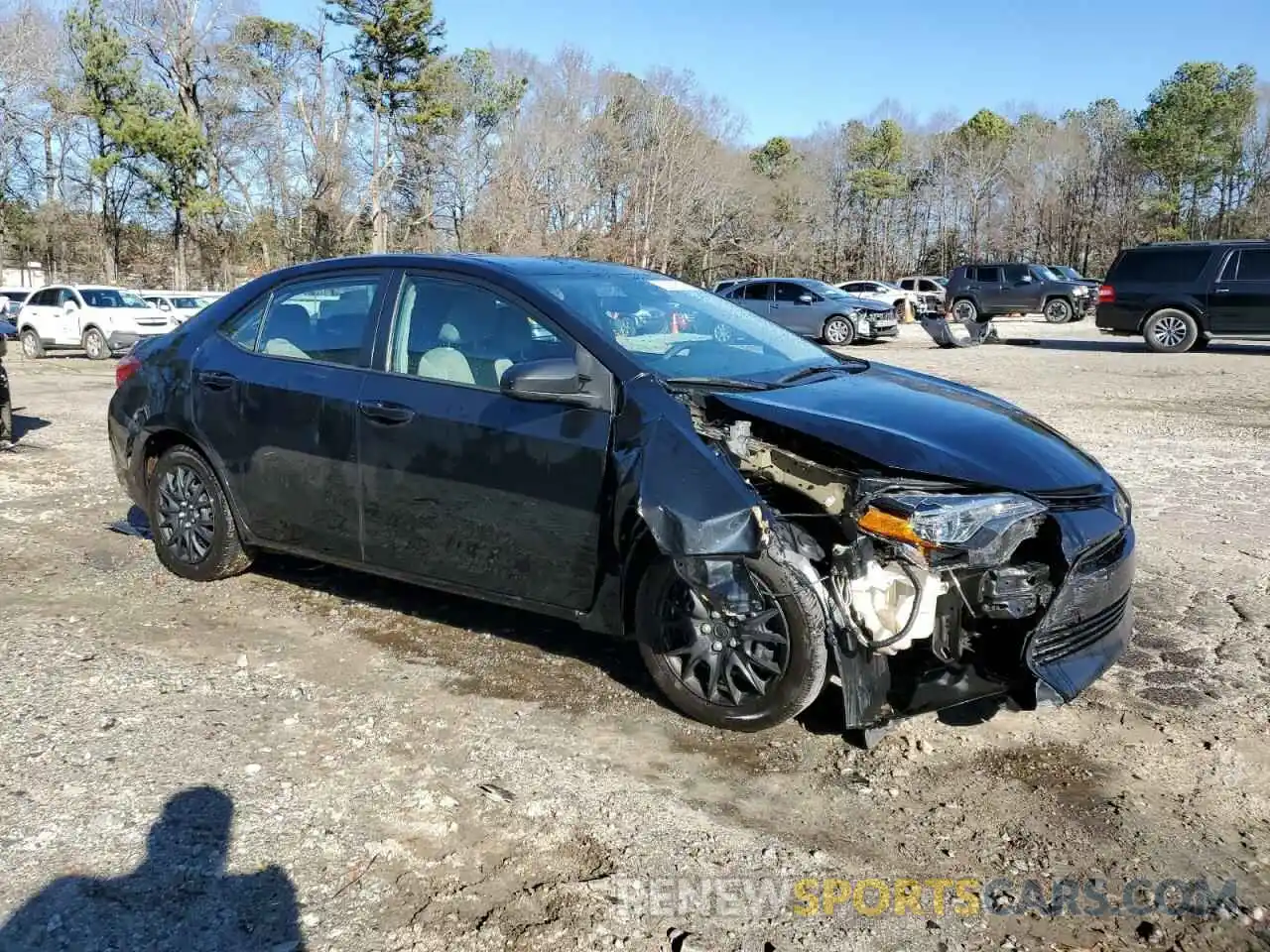 4 Photograph of a damaged car 2T1BURHE8KC203356 TOYOTA COROLLA 2019