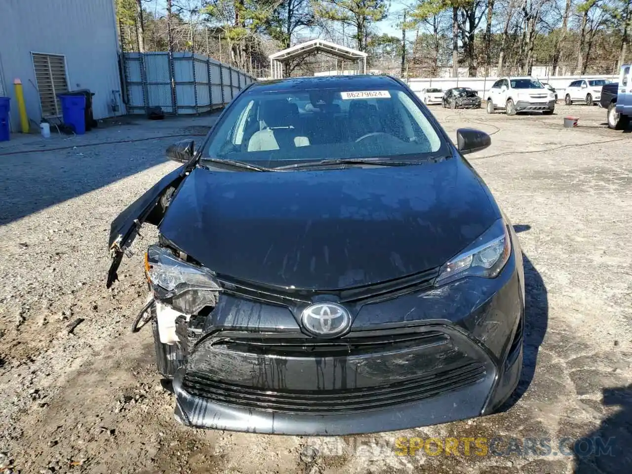 5 Photograph of a damaged car 2T1BURHE8KC203356 TOYOTA COROLLA 2019