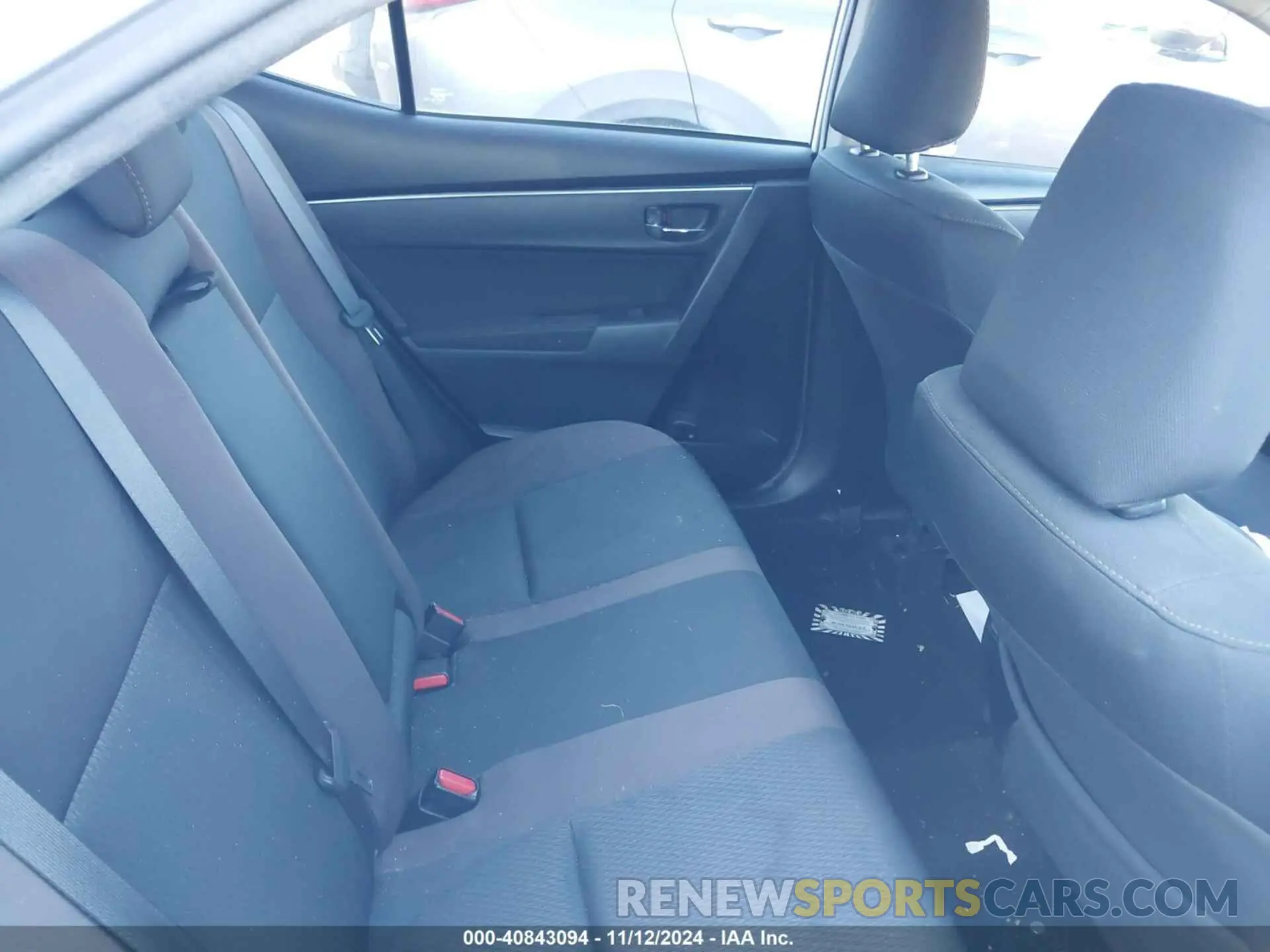 8 Photograph of a damaged car 2T1BURHE8KC203468 TOYOTA COROLLA 2019