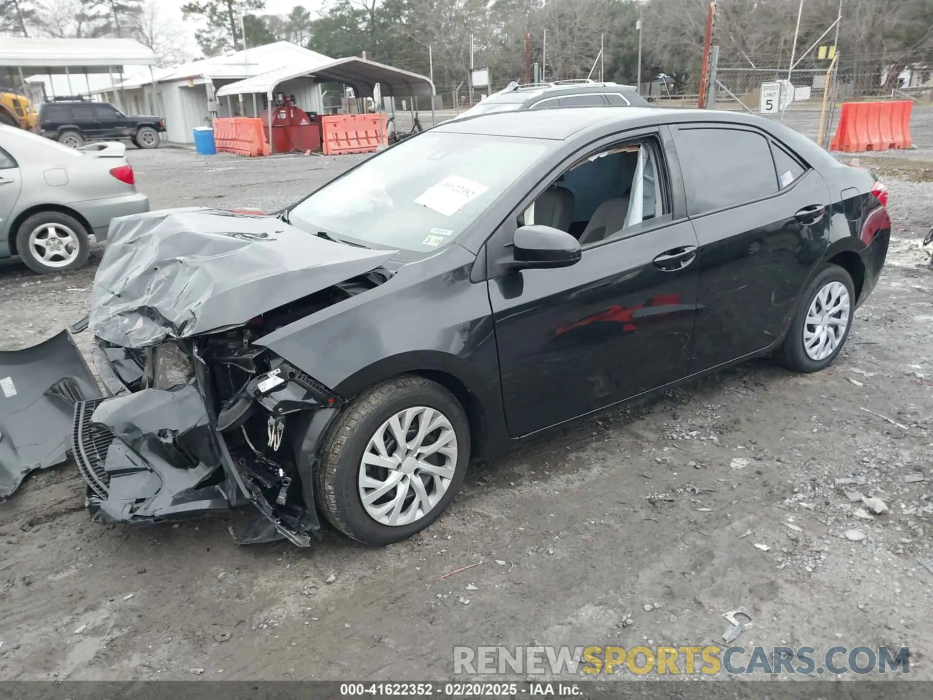 2 Photograph of a damaged car 2T1BURHE8KC204734 TOYOTA COROLLA 2019