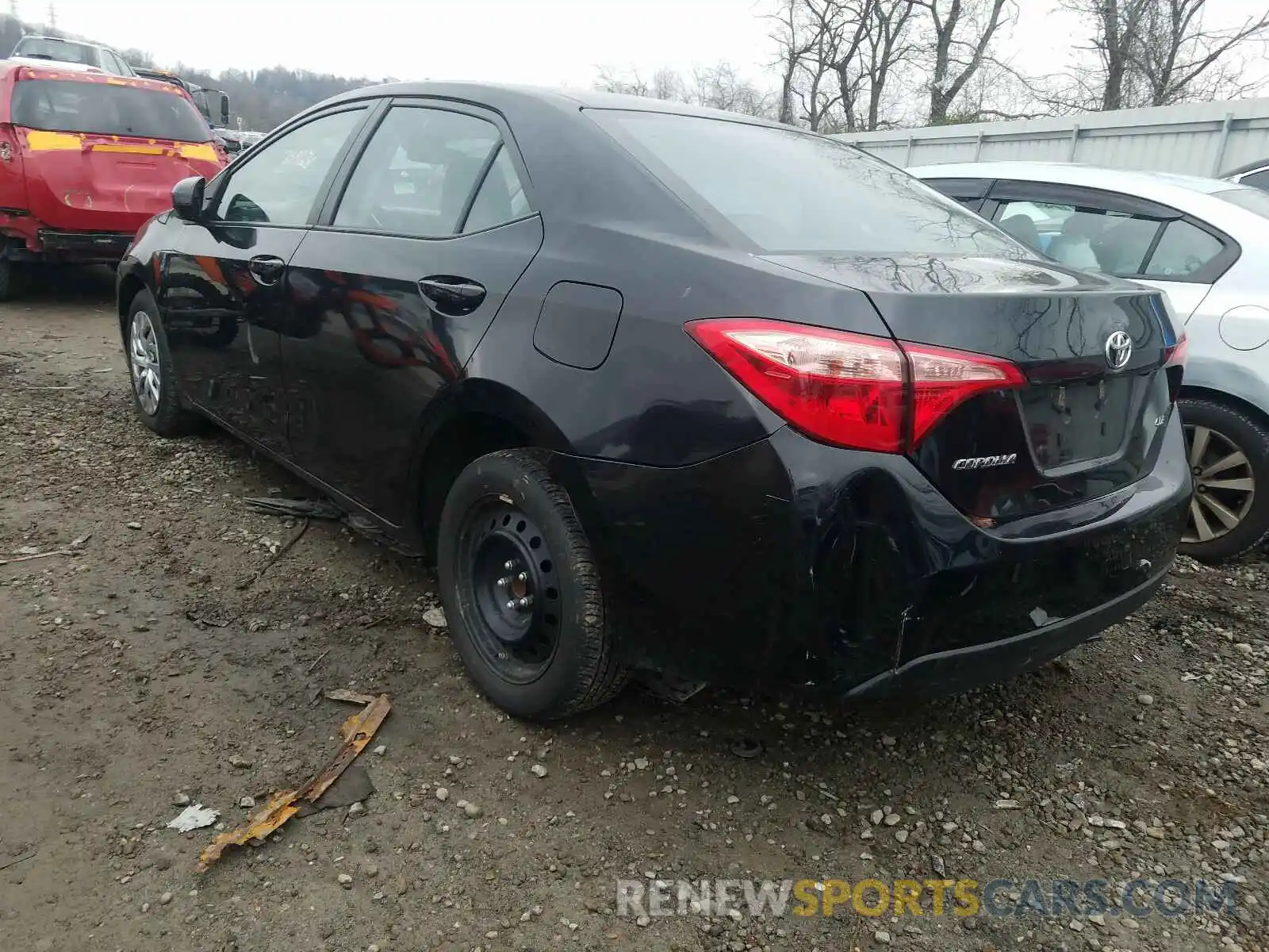 3 Photograph of a damaged car 2T1BURHE8KC216012 TOYOTA COROLLA 2019