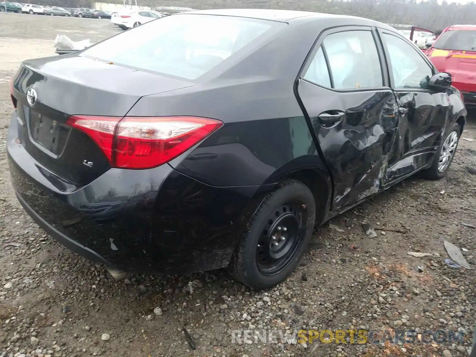 4 Photograph of a damaged car 2T1BURHE8KC216012 TOYOTA COROLLA 2019