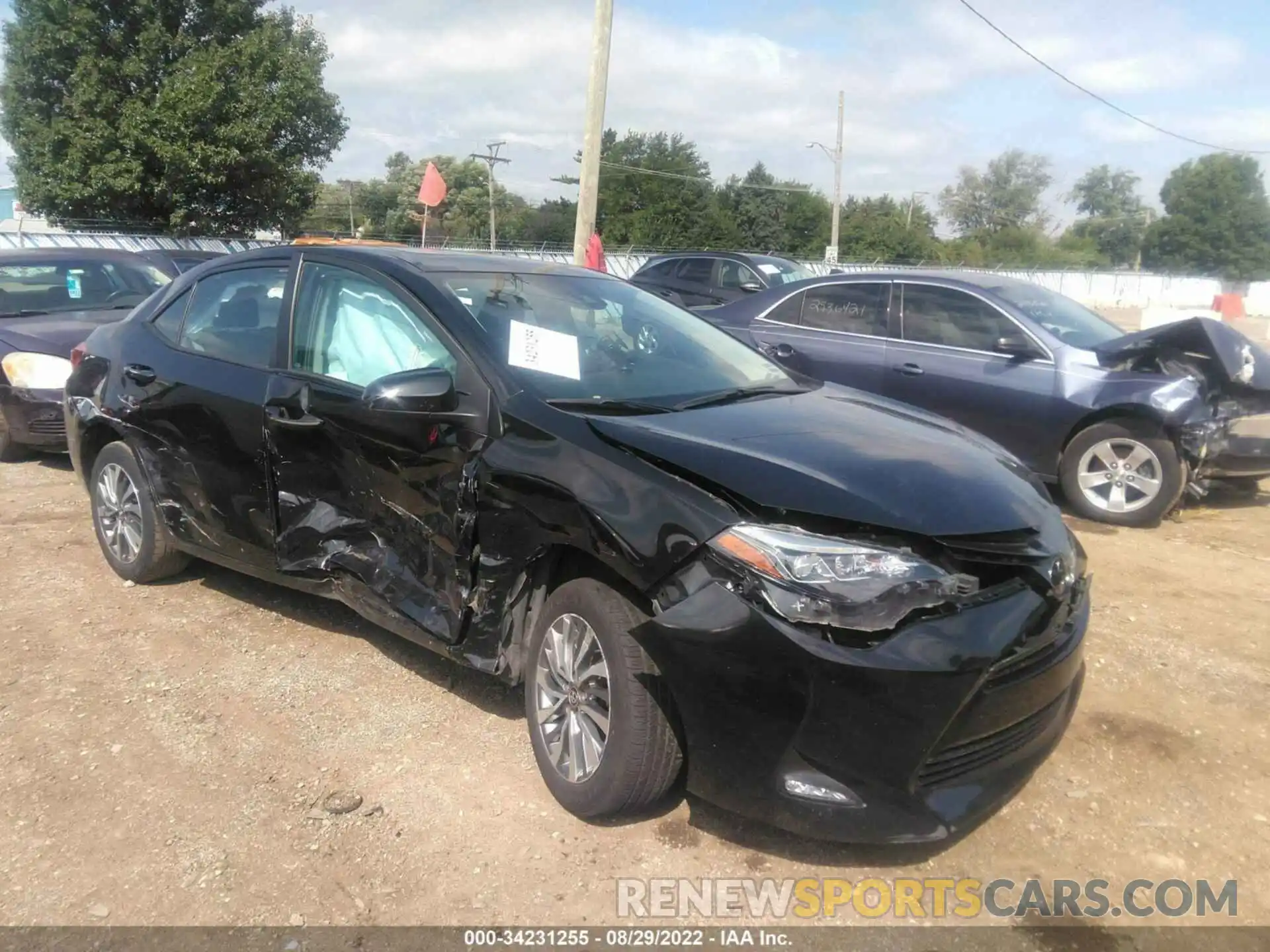 1 Photograph of a damaged car 2T1BURHE8KC216883 TOYOTA COROLLA 2019