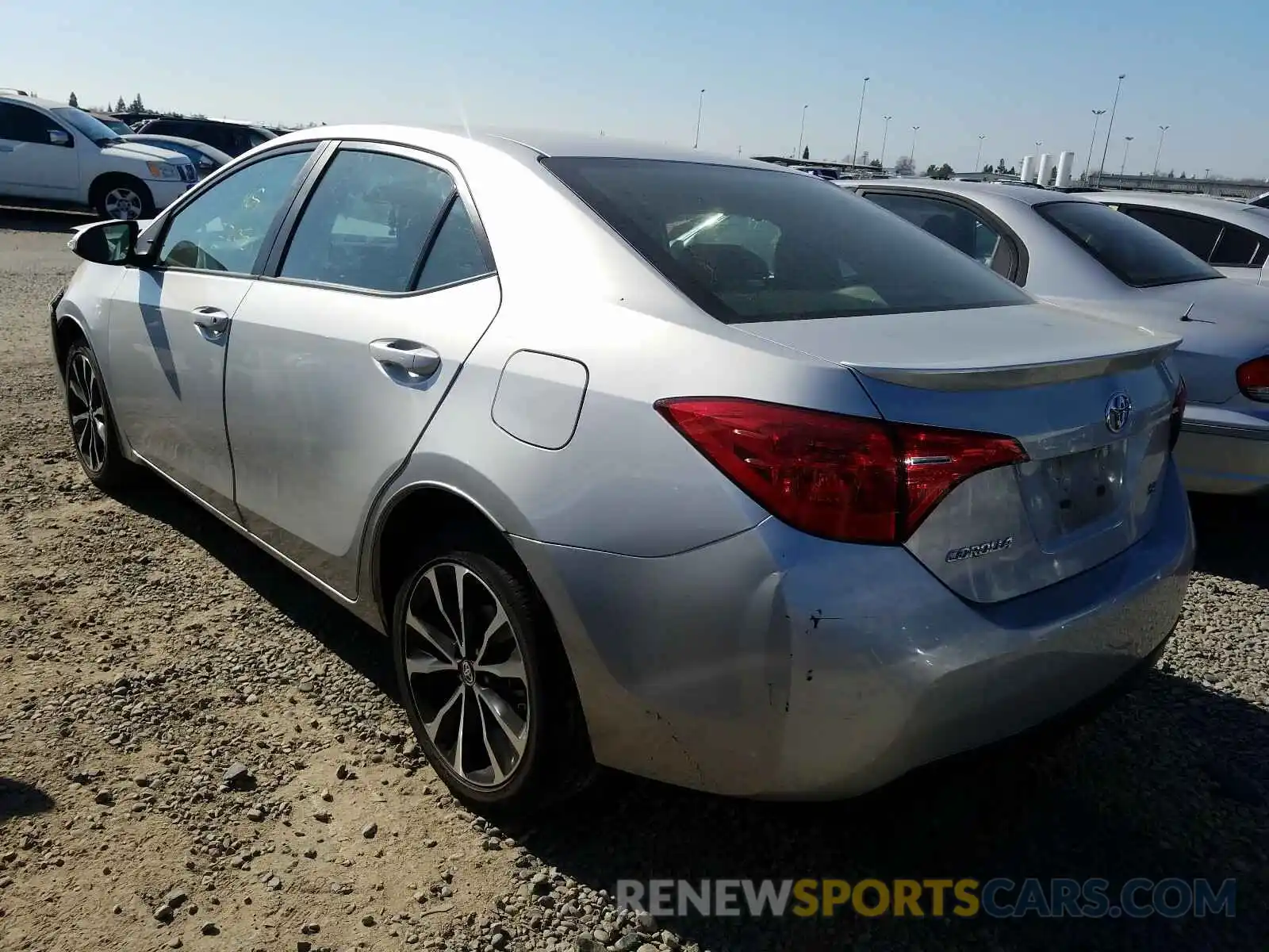 3 Photograph of a damaged car 2T1BURHE8KC219394 TOYOTA COROLLA 2019