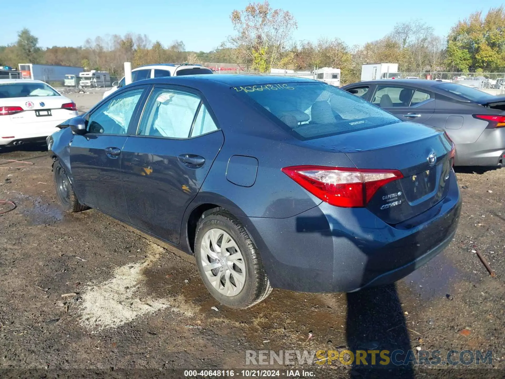 3 Photograph of a damaged car 2T1BURHE8KC220061 TOYOTA COROLLA 2019