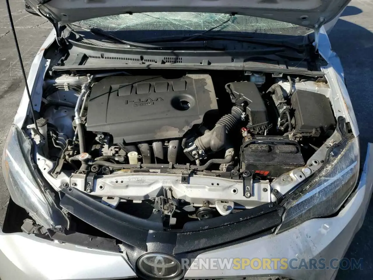 11 Photograph of a damaged car 2T1BURHE8KC229519 TOYOTA COROLLA 2019