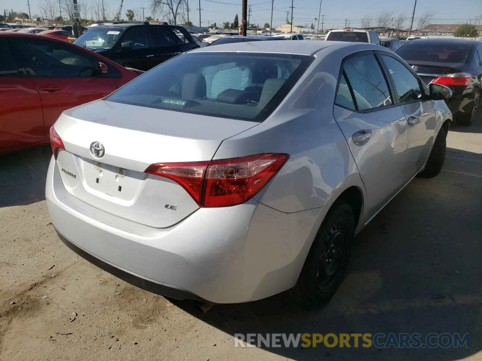4 Photograph of a damaged car 2T1BURHE8KC230248 TOYOTA COROLLA 2019