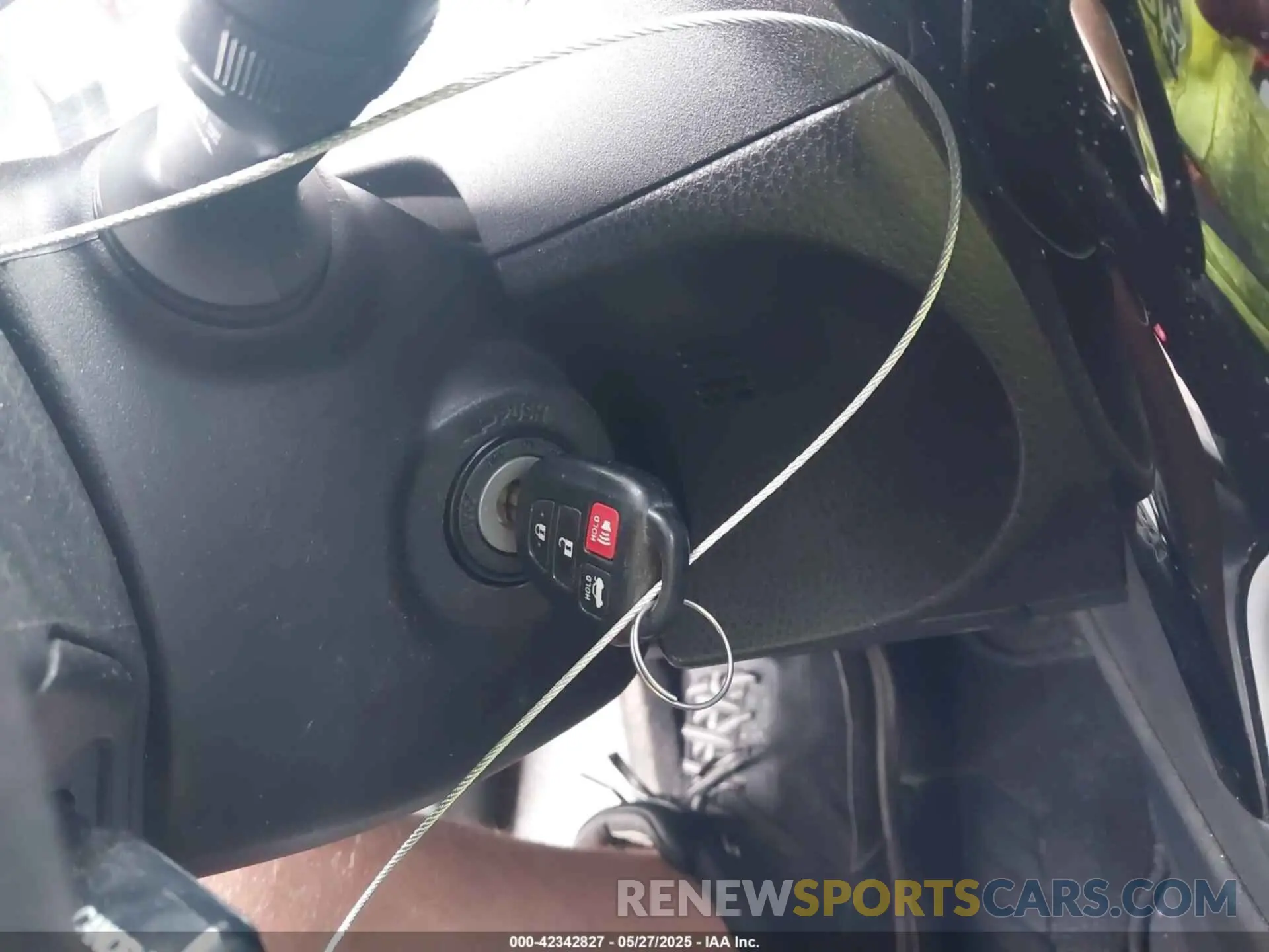 11 Photograph of a damaged car 2T1BURHE8KC232047 TOYOTA COROLLA 2019